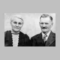 015-0062 Das Ehepaar Max und Ulrike Gudde im Jahre 1942 .jpg